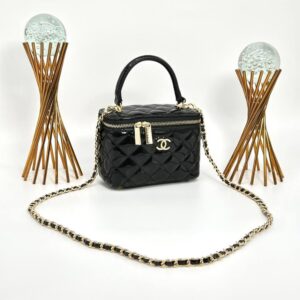 Chanel Vanity Case With Miror Black- Gold Women's Bag VLT321