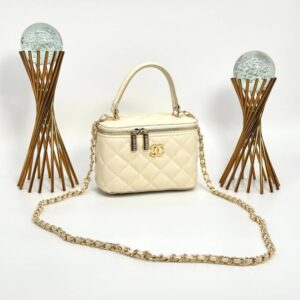 Chanel Vanity Case With Miror Krem Women's Bag VLT322