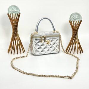 Chanel Vanity Case With Miror Metalik Silver Women's Bag VLT326