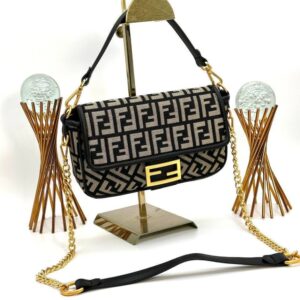Fendi Baguette Handbag Black-Bej Women's Bag VLT315