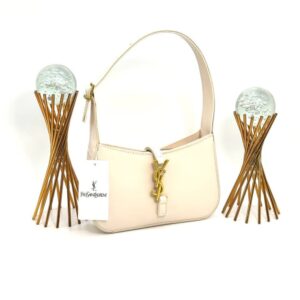 YVES SAINT LAURENT LE 5 Â 7 SHOULDER BAGS PUDRA